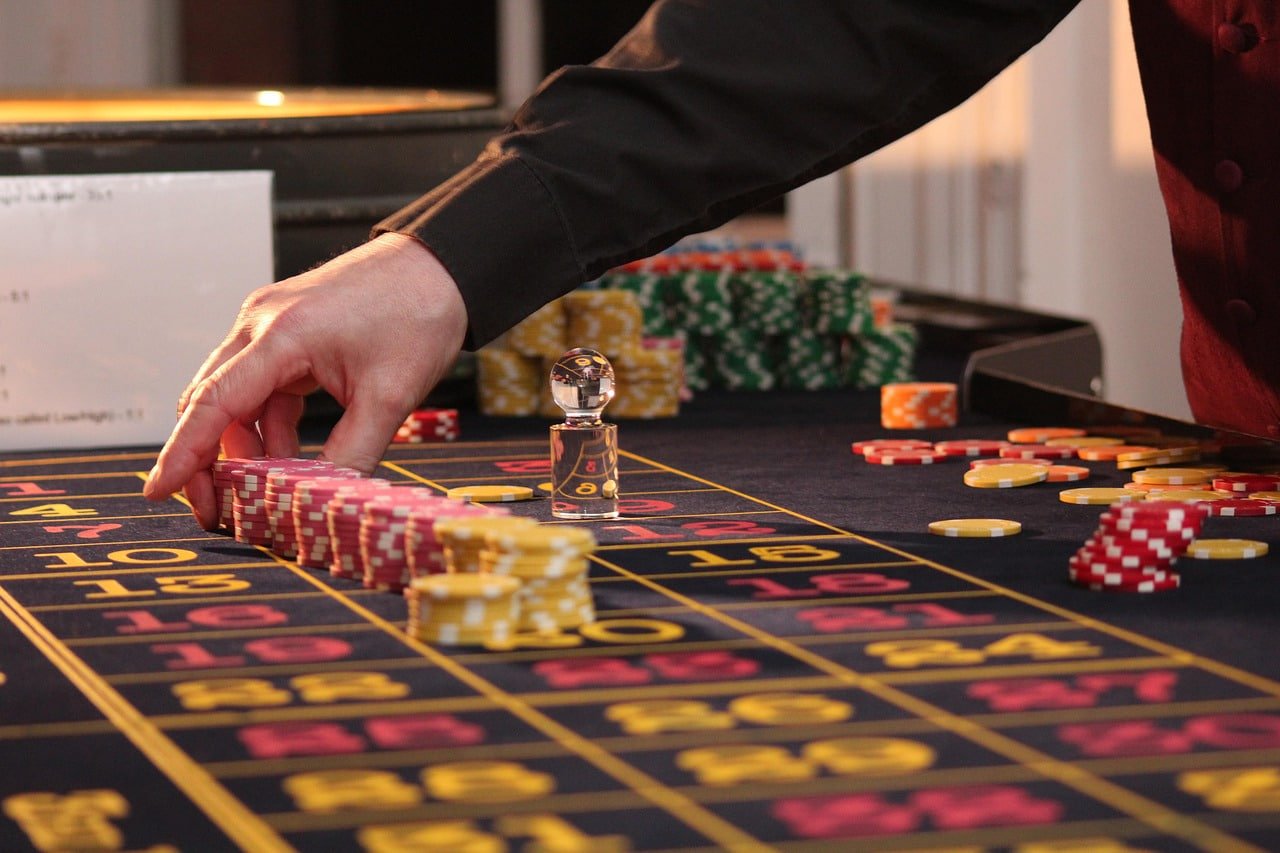 Platform jalatogel menampilkan pasar Liga 1, permainan live dealer, dan slot dalam satu antarmuka terintegrasi